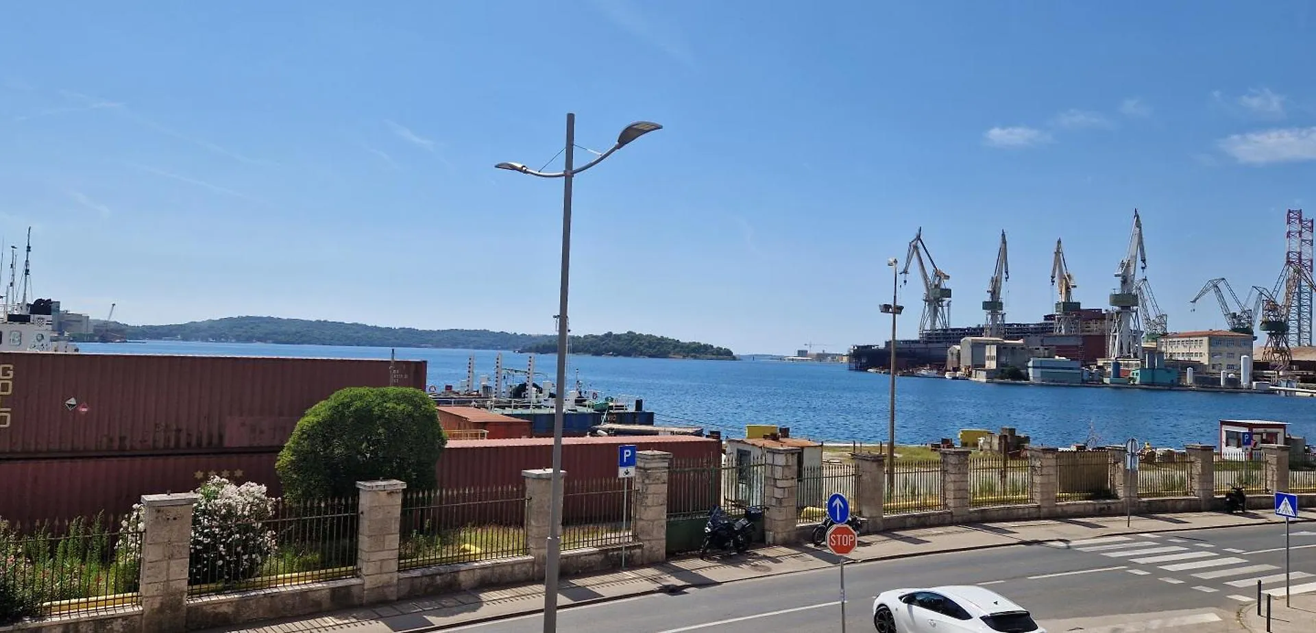 Studio Apartman Port Pula 0*,  Croatia